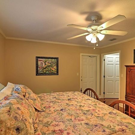 Crystal River Cottage On 1 Acre With Deck And Porch! Yankeetown Dış mekan fotoğraf
