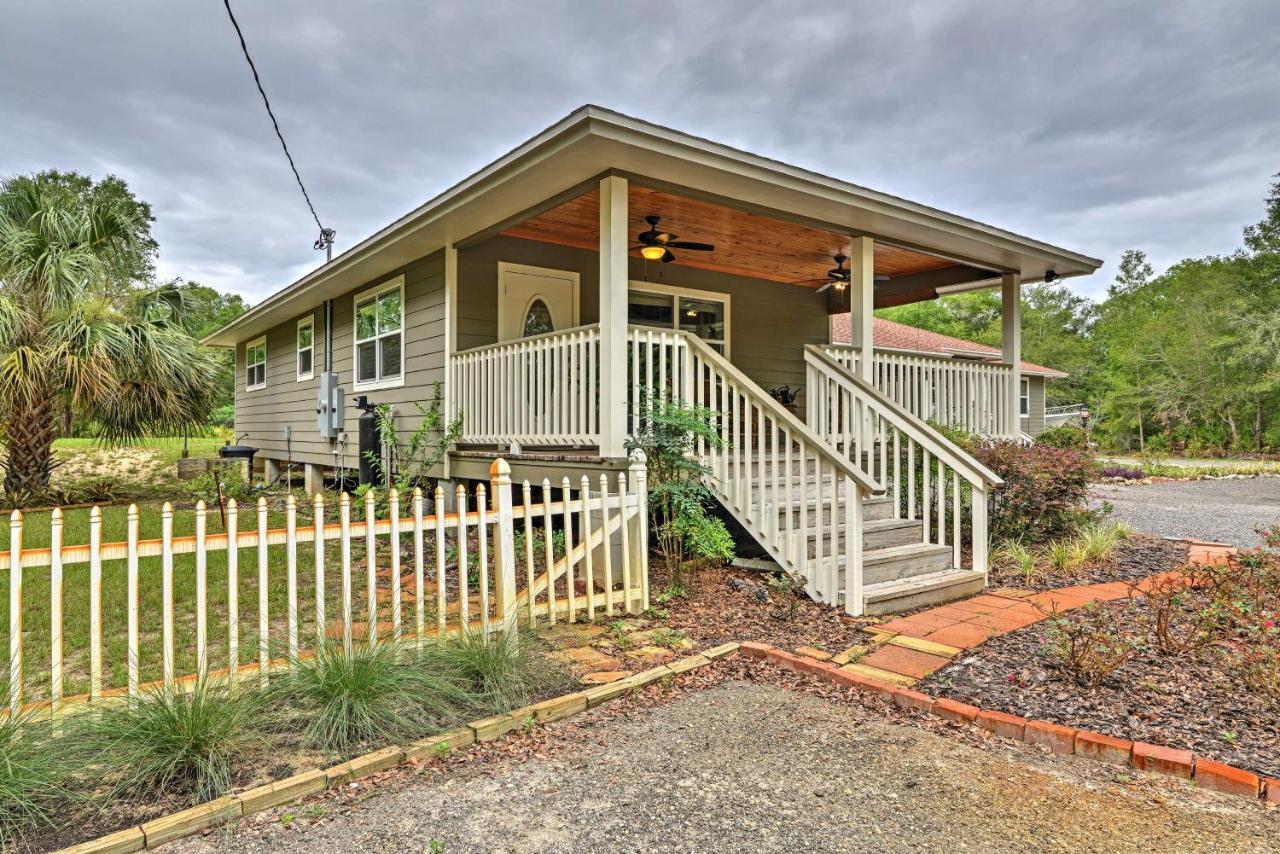 Crystal River Cottage On 1 Acre With Deck And Porch! Yankeetown Dış mekan fotoğraf