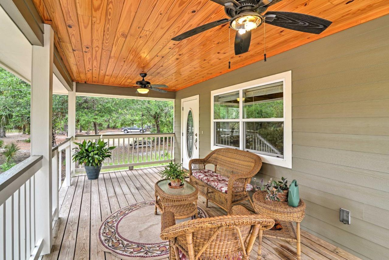 Crystal River Cottage On 1 Acre With Deck And Porch! Yankeetown Dış mekan fotoğraf