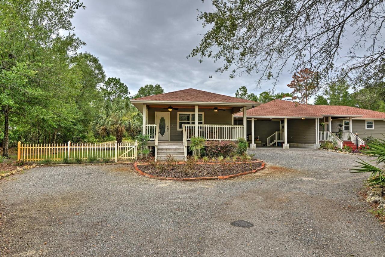 Crystal River Cottage On 1 Acre With Deck And Porch! Yankeetown Dış mekan fotoğraf