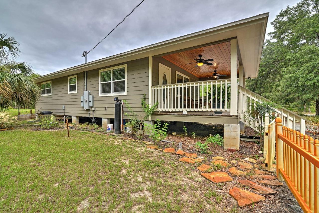 Crystal River Cottage On 1 Acre With Deck And Porch! Yankeetown Dış mekan fotoğraf
